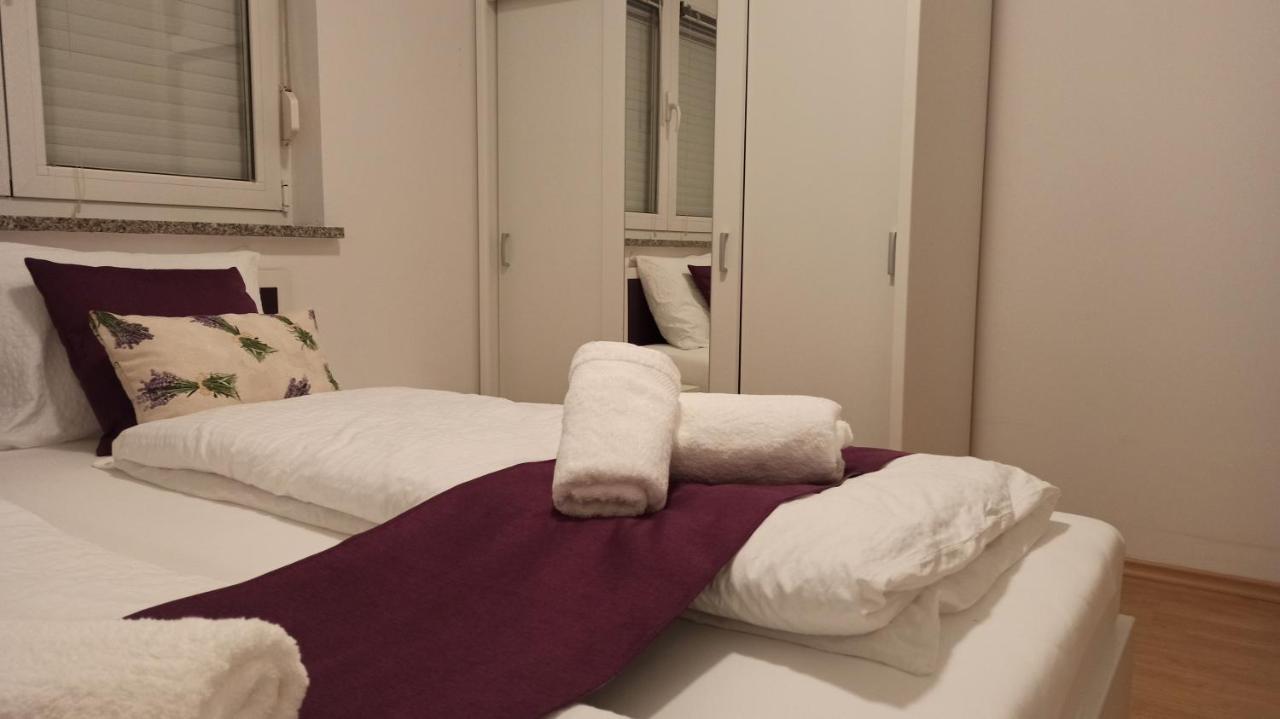 Apartma Apollonio Črni Kal Екстериор снимка