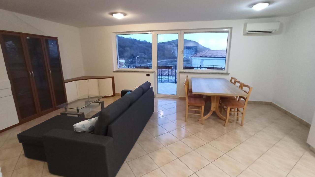 Apartma Apollonio Črni Kal Екстериор снимка